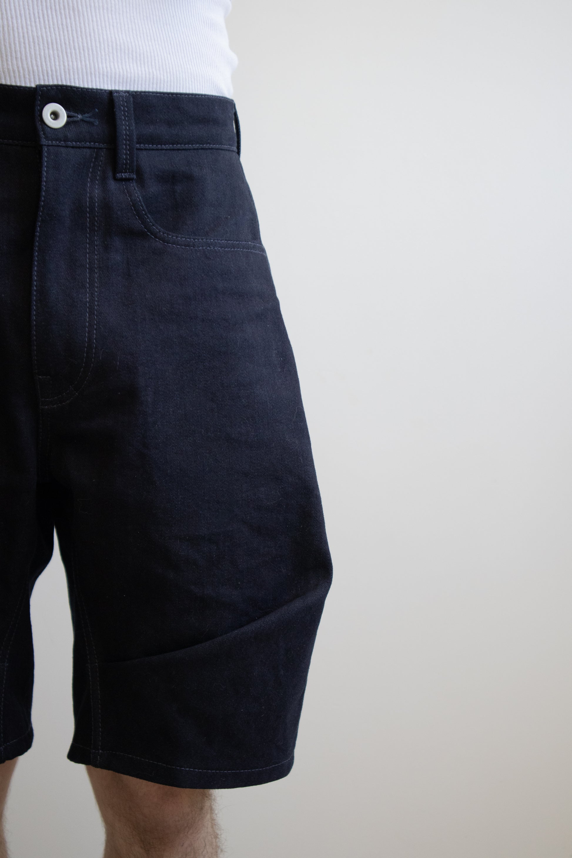 Side Pleat Short