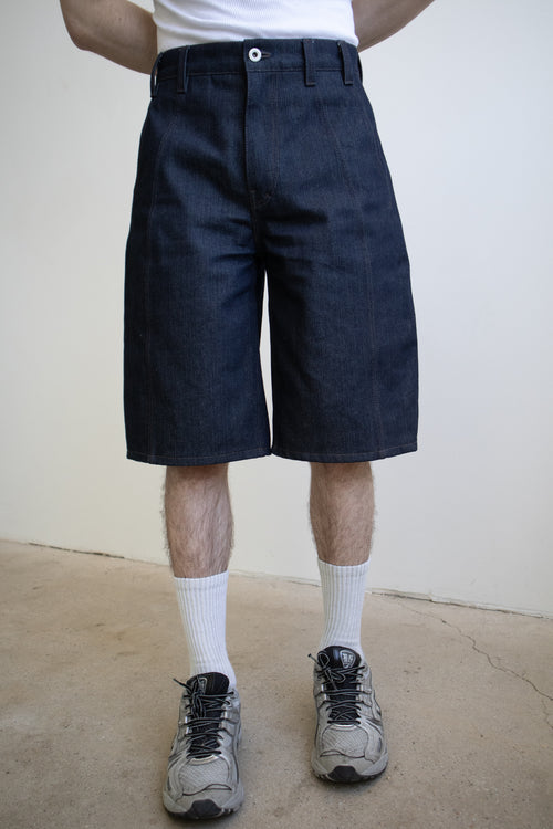 Front Seam Short