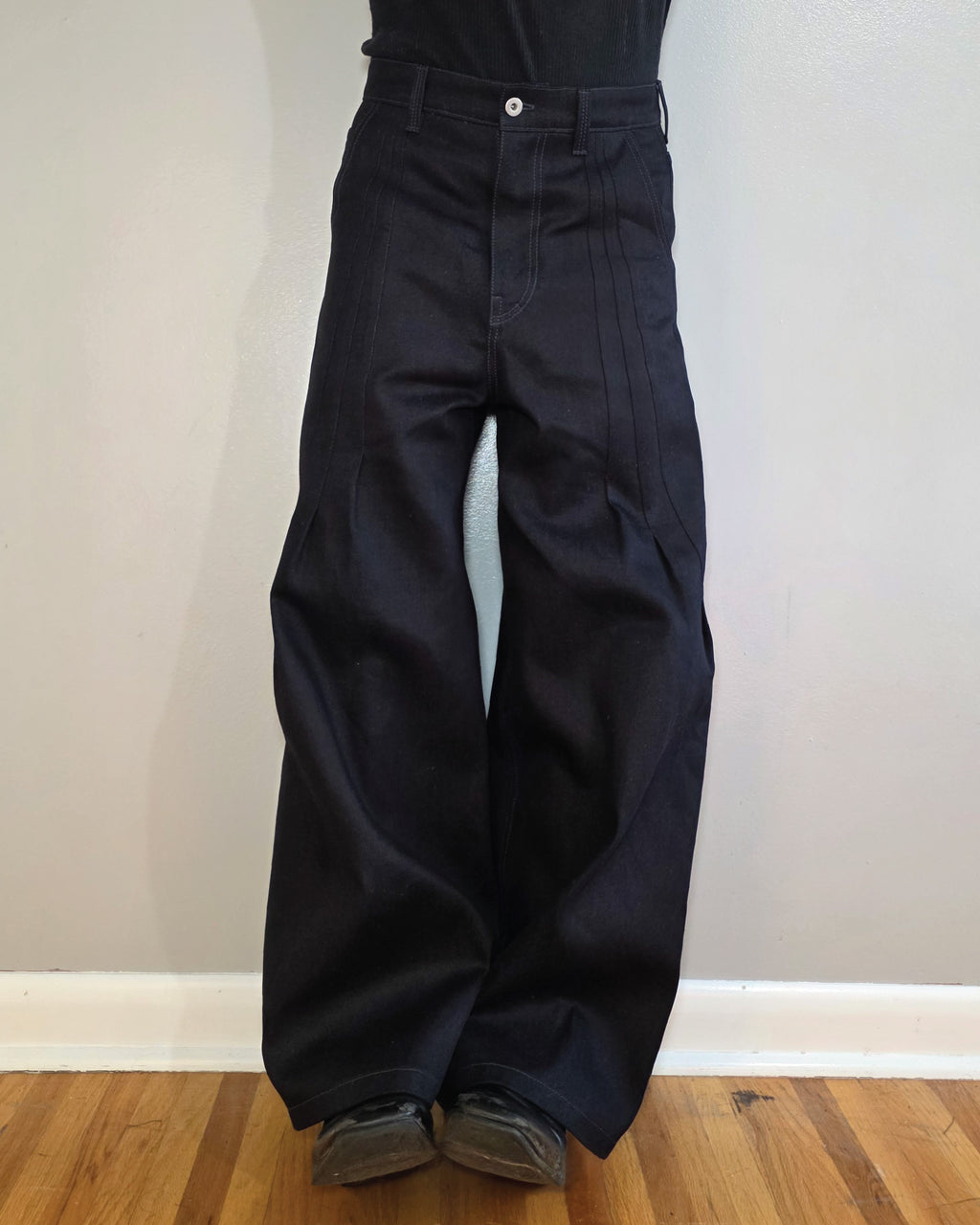Whisker Pleated Pants